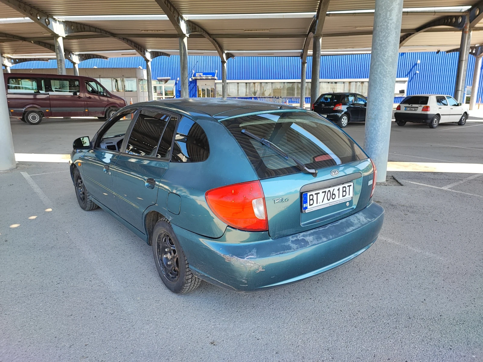 Kia Rio 1.3, снимка 3 - Автомобили и джипове - 54832197