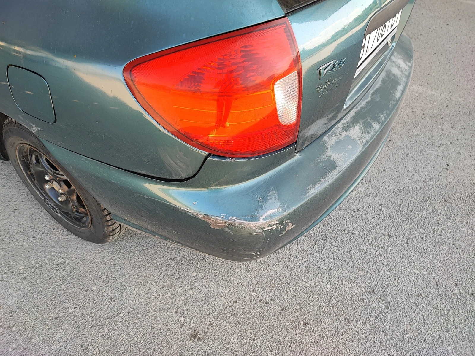 Kia Rio 1.3, снимка 6 - Автомобили и джипове - 54832197