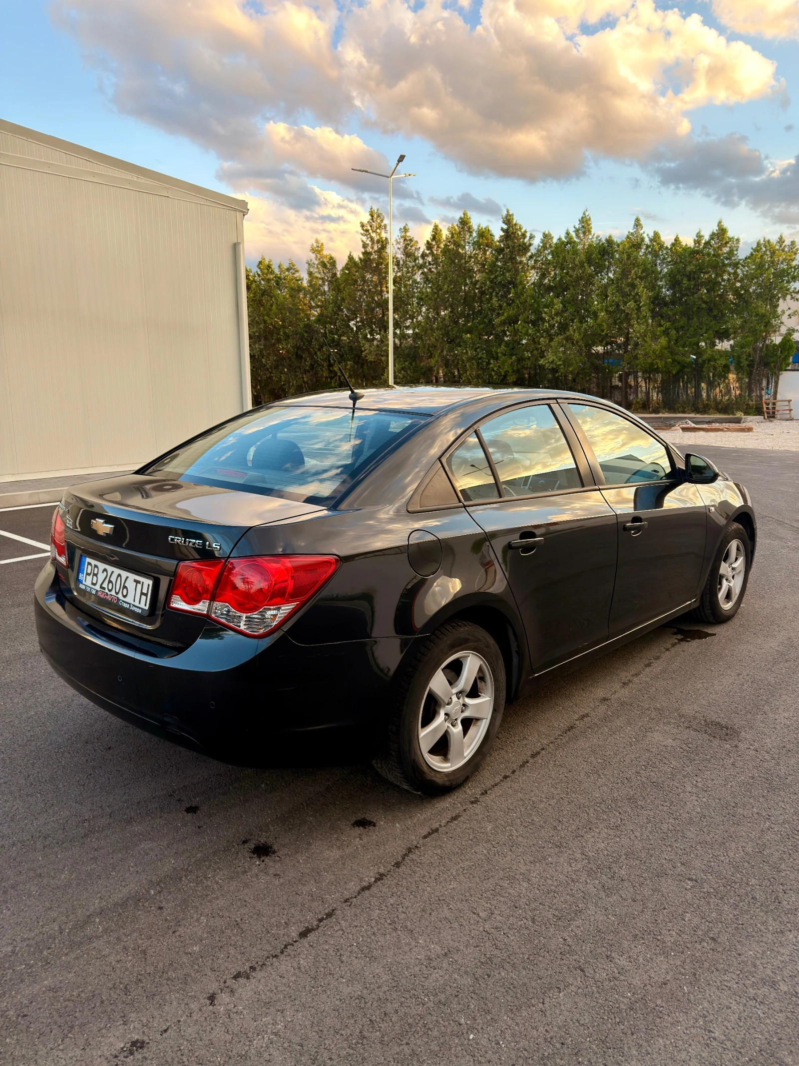 Chevrolet Cruze LS, снимка 12 - Автомобили и джипове - 54898634