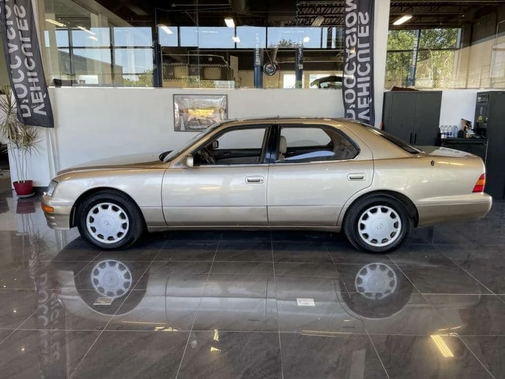 Lexus LS 400 * Фиксирана цена до България * 141k km!!! * , снимка 4 - Автомобили и джипове - 55358225