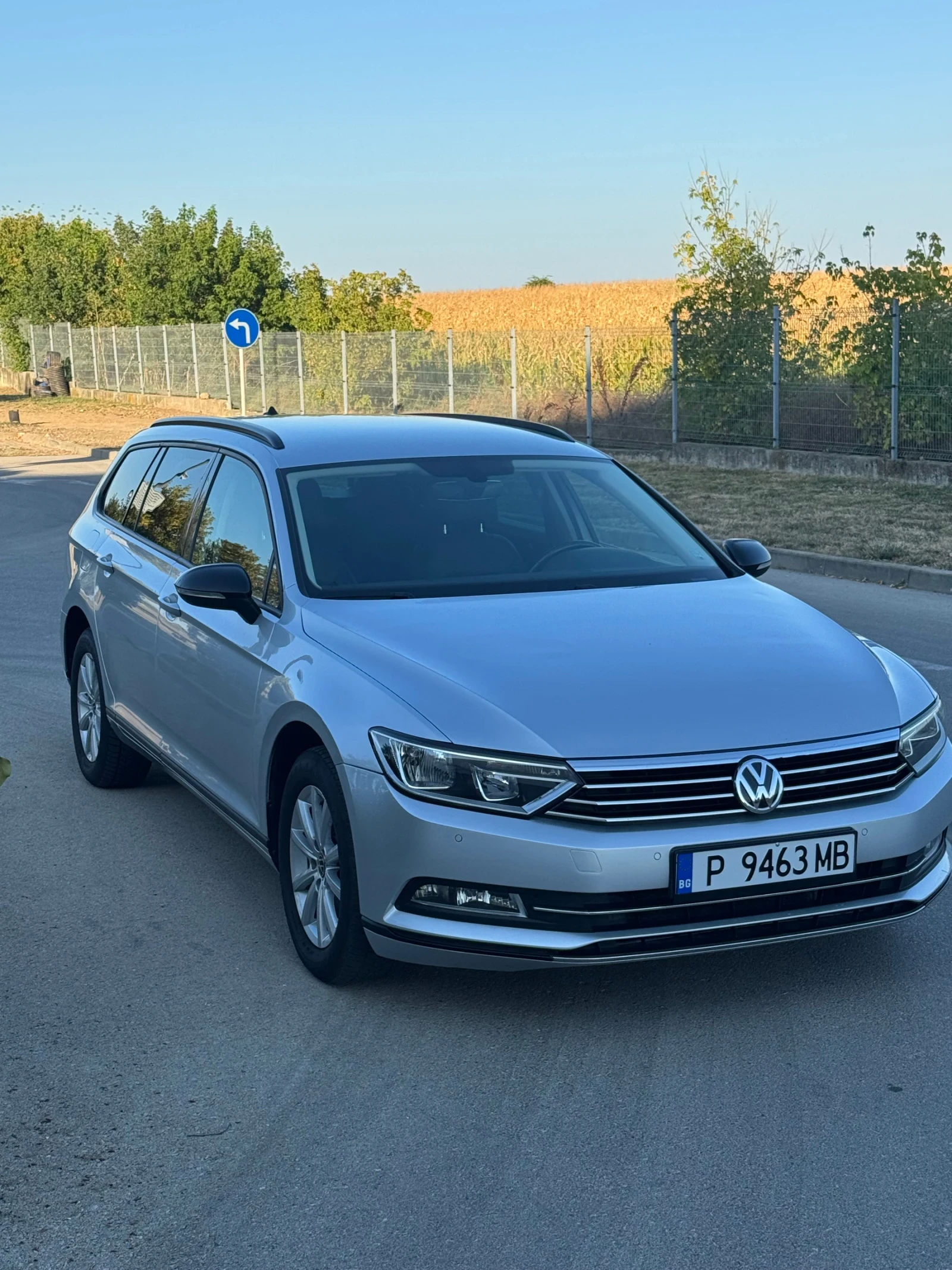 VW Passat 2.0 TDI, снимка 2 - Автомобили и джипове - 55729354