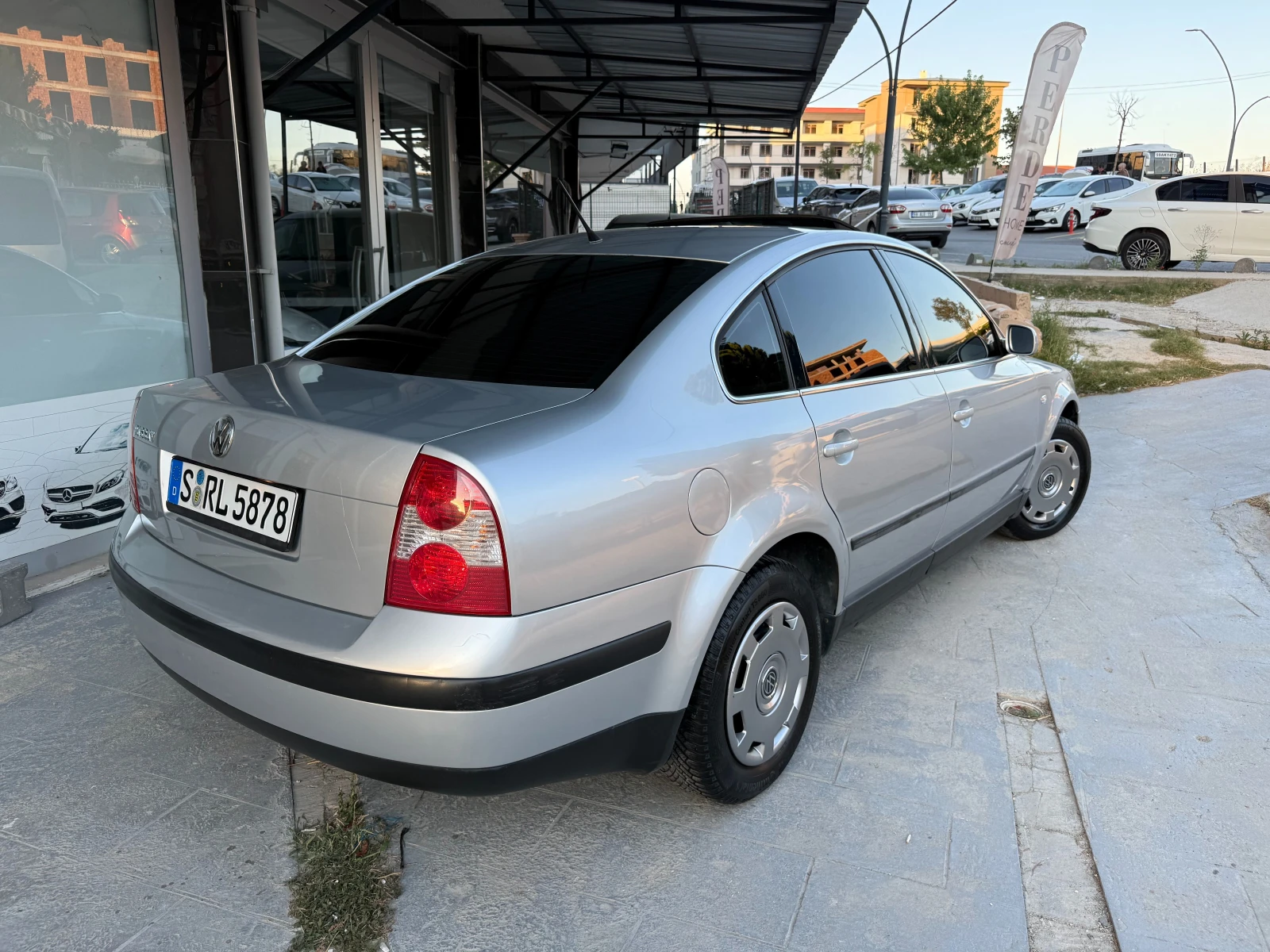 VW Passat, снимка 6 - Автомобили и джипове - 55743853