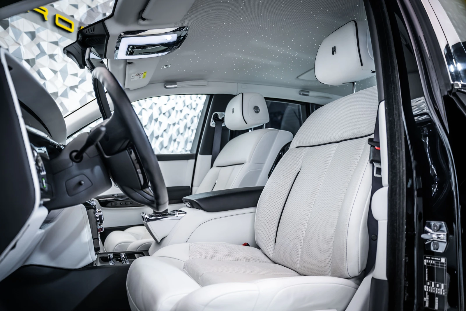 Rolls-Royce Phantom VIII* StarLights* Massage* 360* TV* 22 | Mobile.bg � ����������� 12