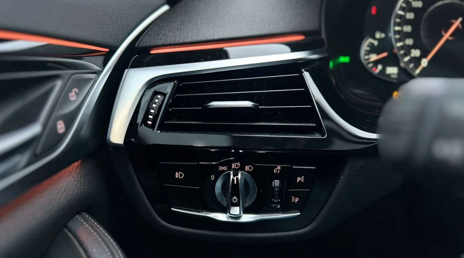 BMW 530 xDrive M SPORT* ����* ����* ����* LED ADAPTIVE | Mobile.bg � ����������� 17