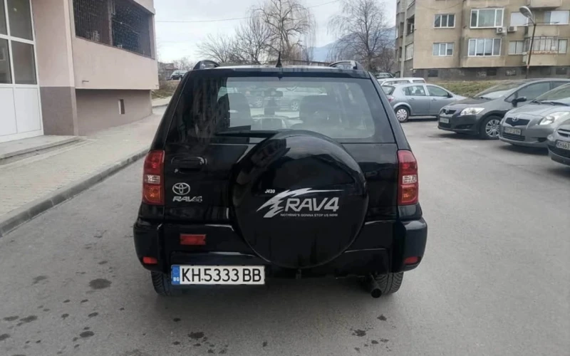 Toyota Rav4, снимка 2 - Автомобили и джипове - 49323772