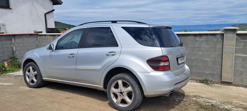 Mercedes-Benz ML 320, снимка 4 - Автомобили и джипове - 51854050