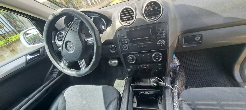 Mercedes-Benz ML 320, снимка 10 - Автомобили и джипове - 51854050