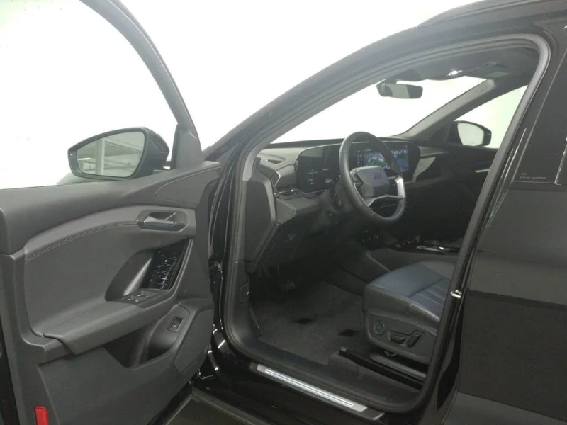 Audi Q6 E-tron QUATTRO* ПАНОРАМА* МЪРТВА ТОЧКА* КАМЕРА, снимка 9 - Автомобили и джипове - 52935962