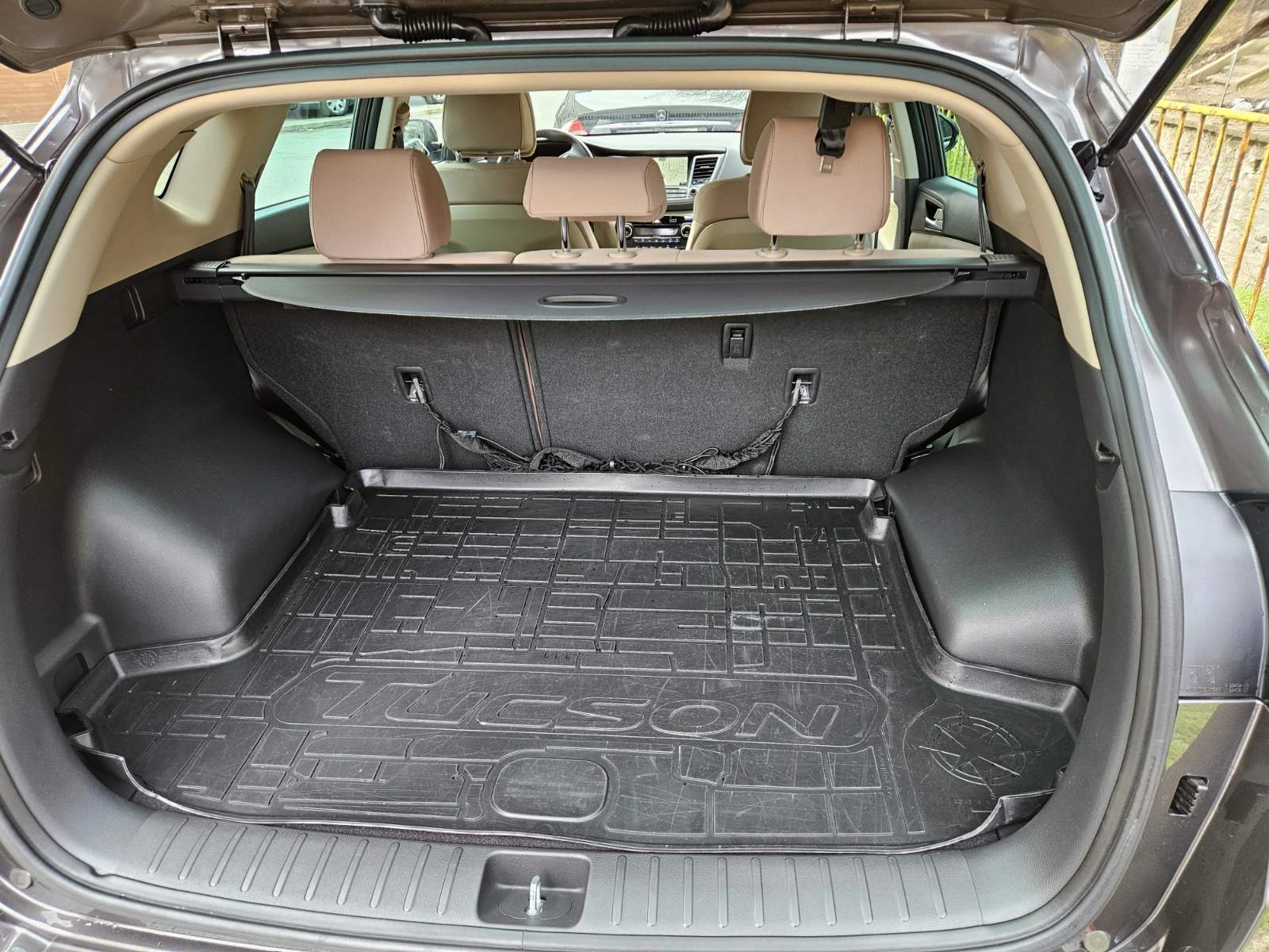 Hyundai Tucson, снимка 11 - Автомобили и джипове - 53721465