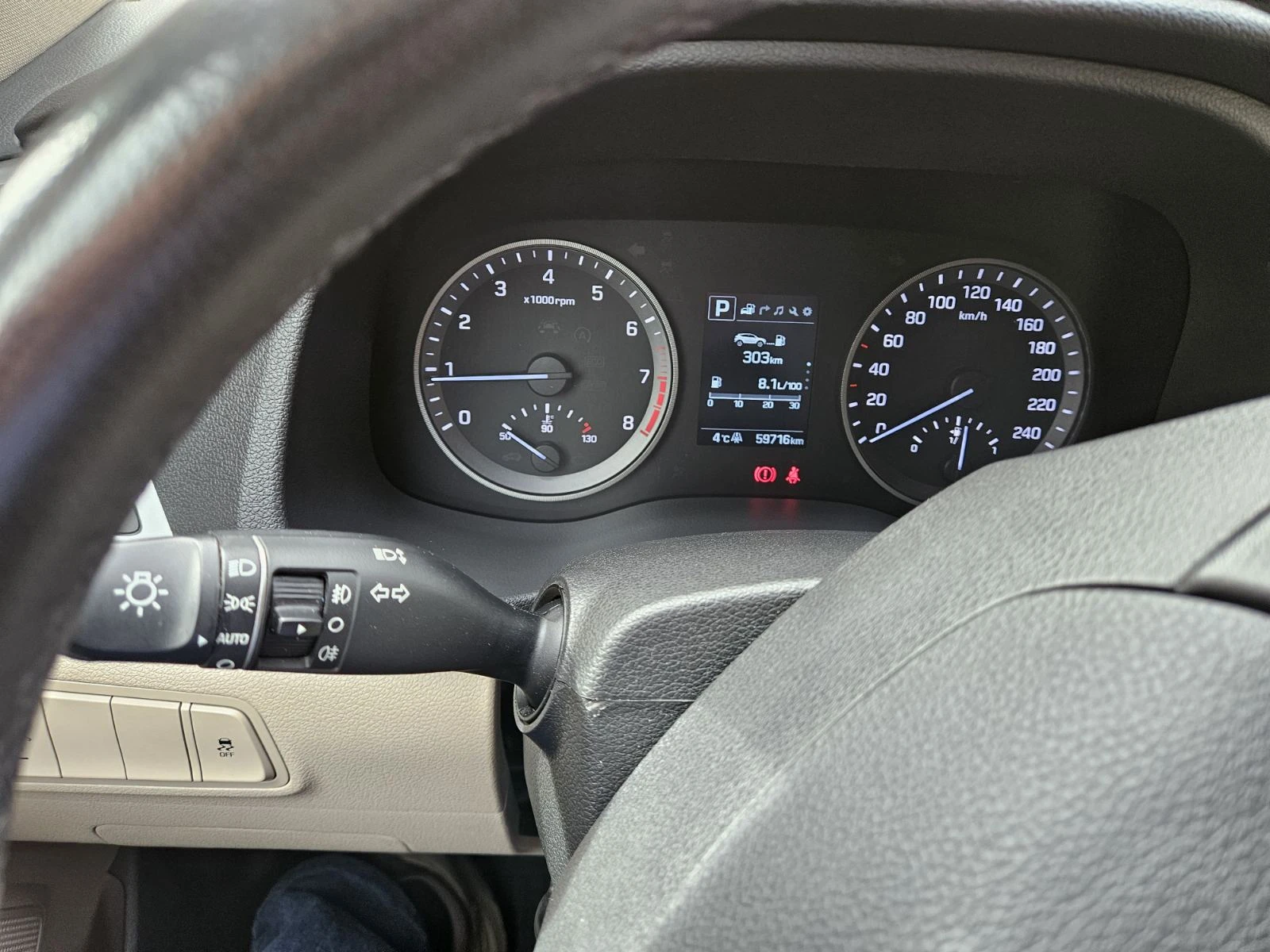 Hyundai Tucson, снимка 6 - Автомобили и джипове - 53721465