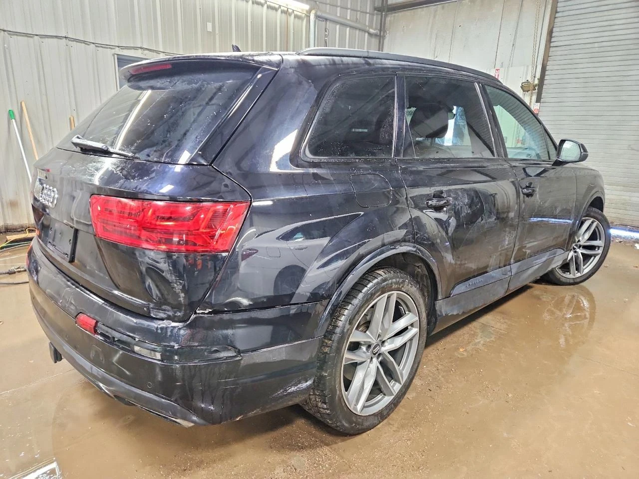Audi Q7 3.0T* MATRIX* PRESTIGE* BOSE* ОБДУХВАНЕ* 360КАМЕРА, снимка 2 - Автомобили и джипове - 53963312