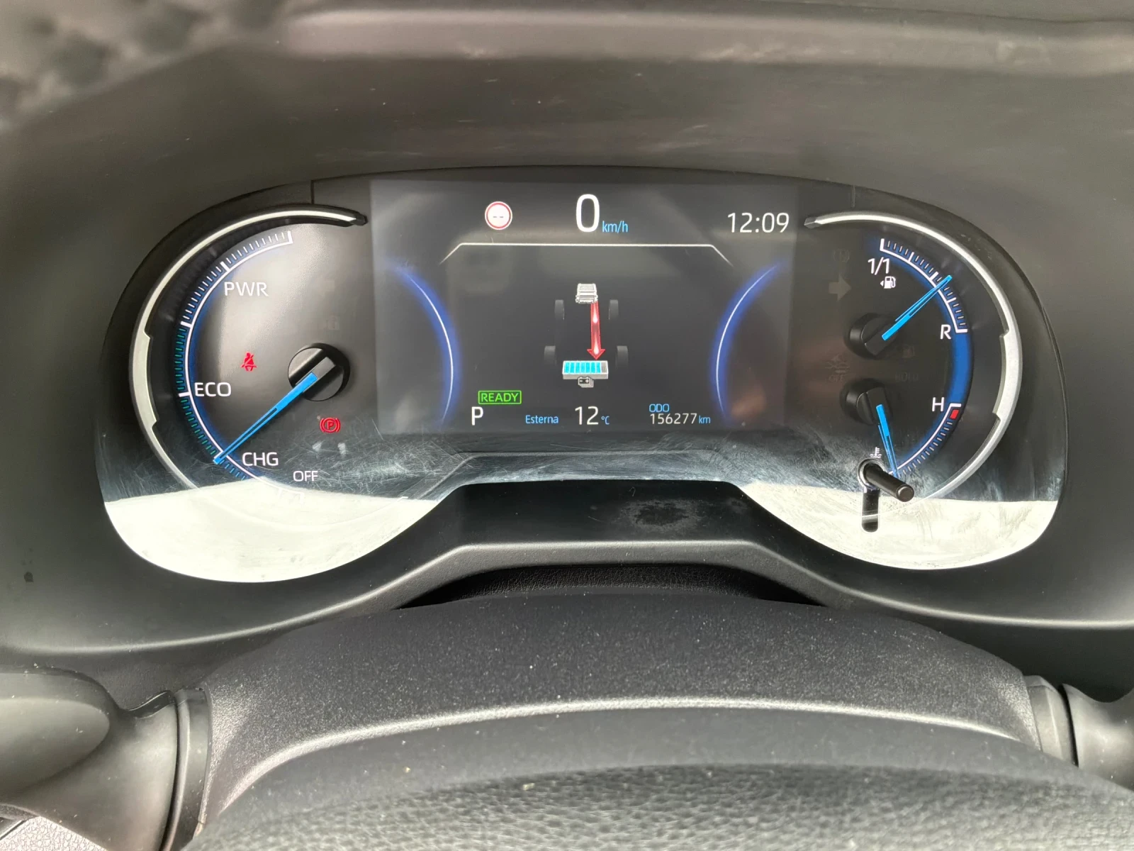 Toyota Rav4 2.5h 218�.� �������� luxury JBL | Mobile.bg � ����������� 10