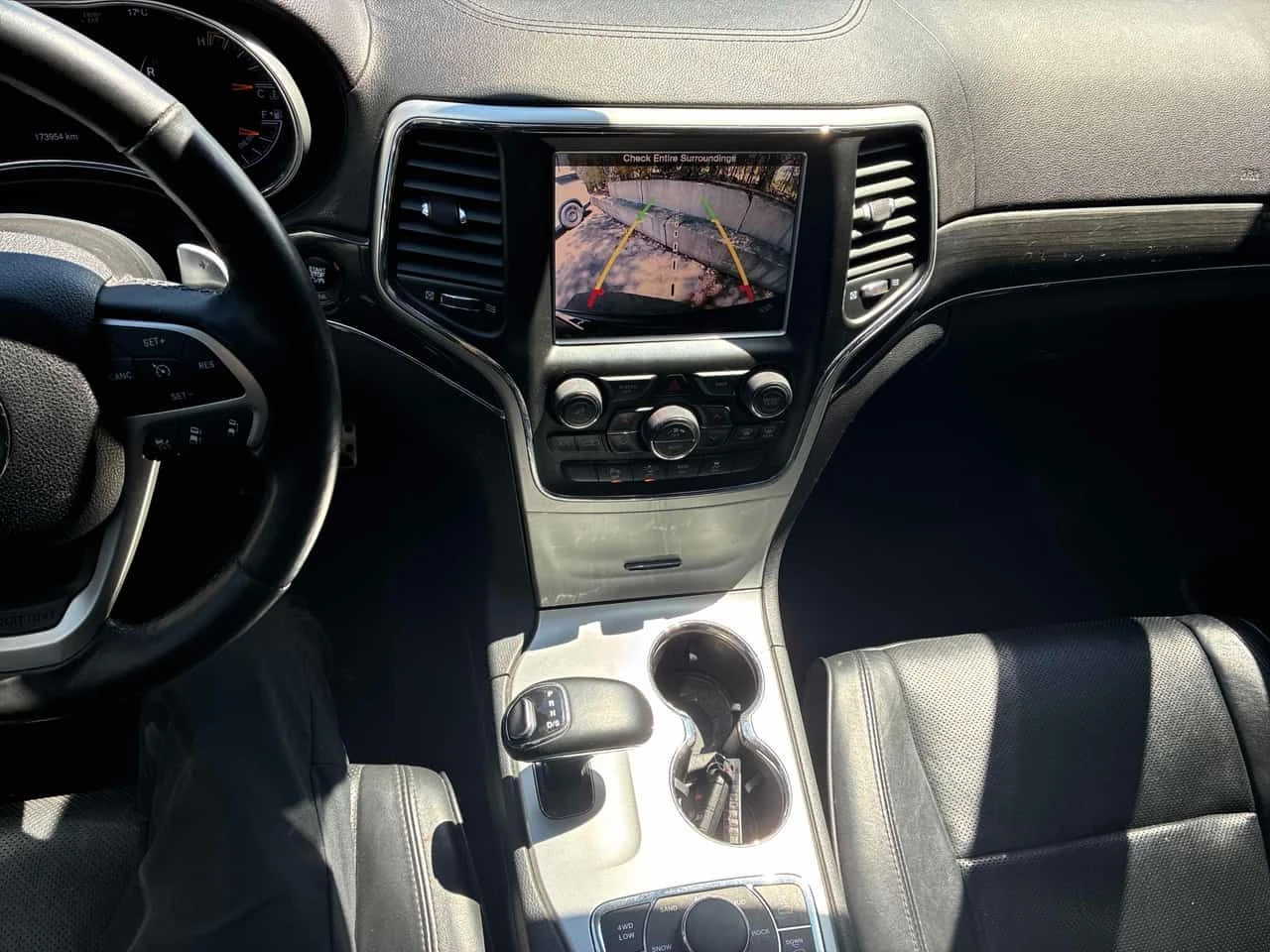 Jeep Grand cherokee  3.0L | Overland | КОЖА | ПОДГРЕВИ | , снимка 8 - Автомобили и джипове - 54712904