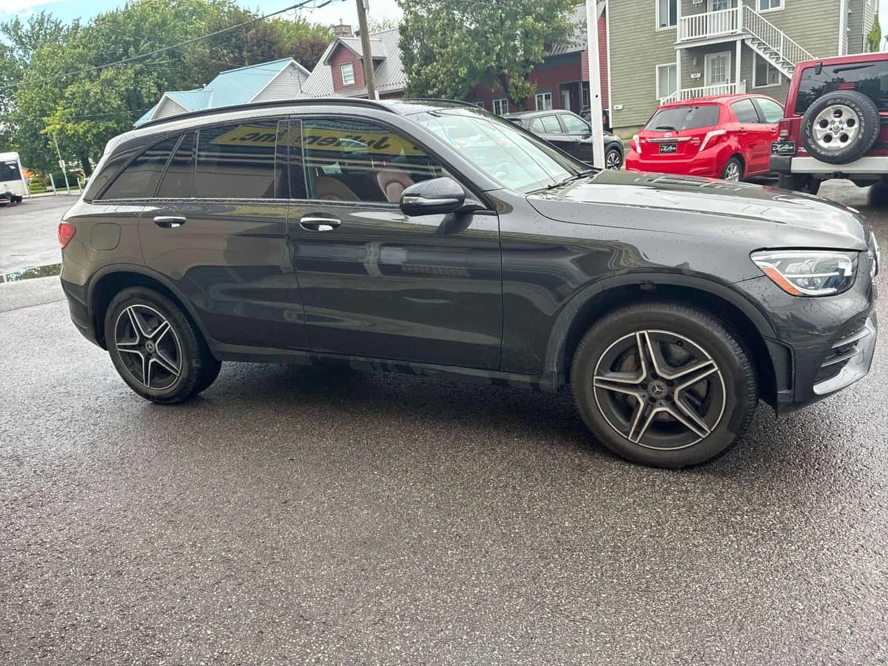Mercedes-Benz GLC 300 ПОДГРЕВИ * ПАНО * KEYLESS * CARFAX, снимка 3 - Автомобили и джипове - 54964022