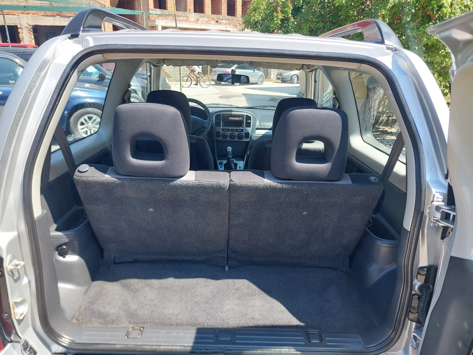 Suzuki Grand vitara 1, 6i--ТОП СЪСТОЯНИЕ, снимка 11 - Автомобили и джипове - 55351737