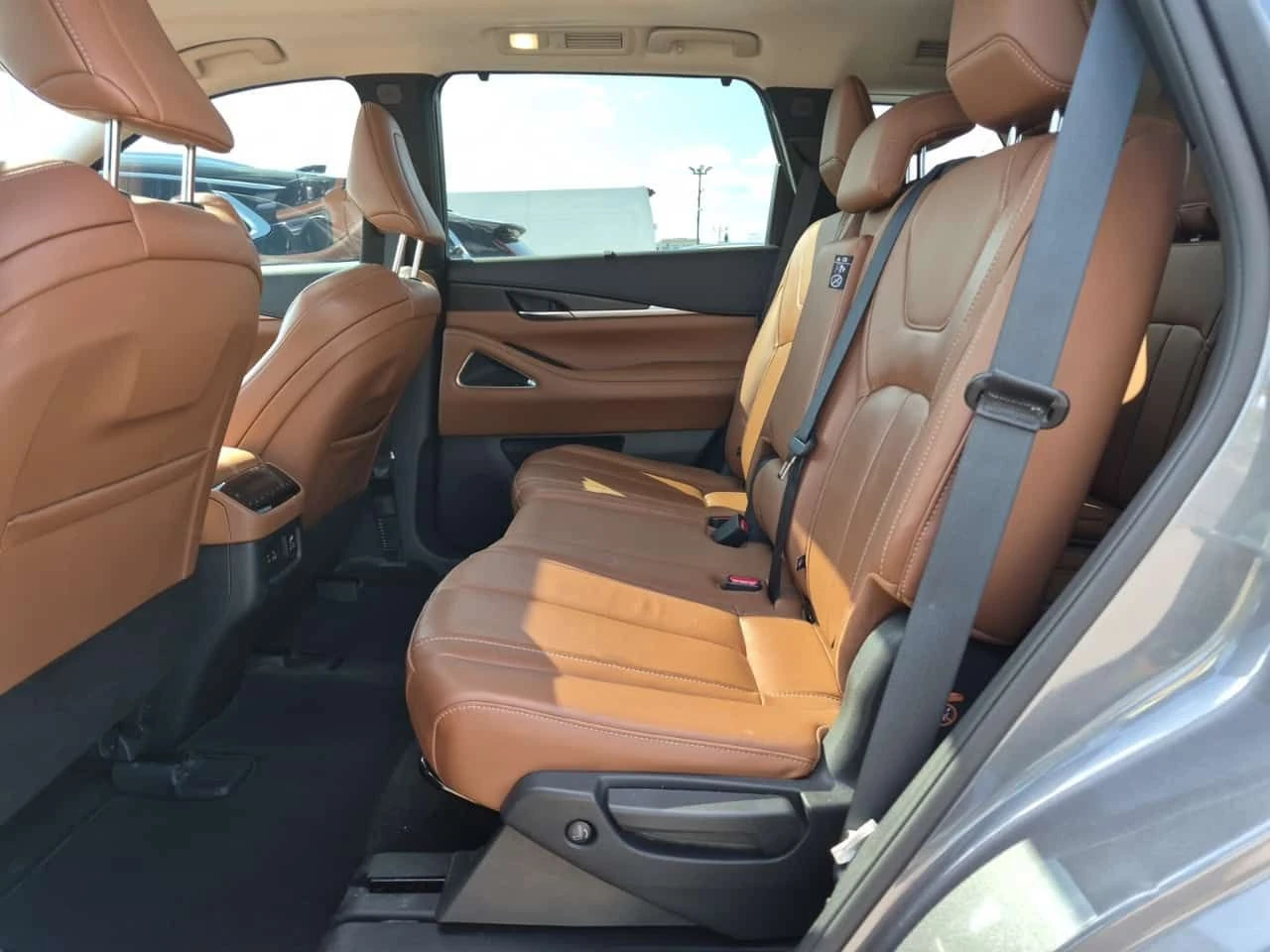 Infiniti QX60 * SENSORY * CARFAX * БЕЗ ПЪРВОНАЧАЛНА ВНОСКА, снимка 12 - Автомобили и джипове - 55475398
