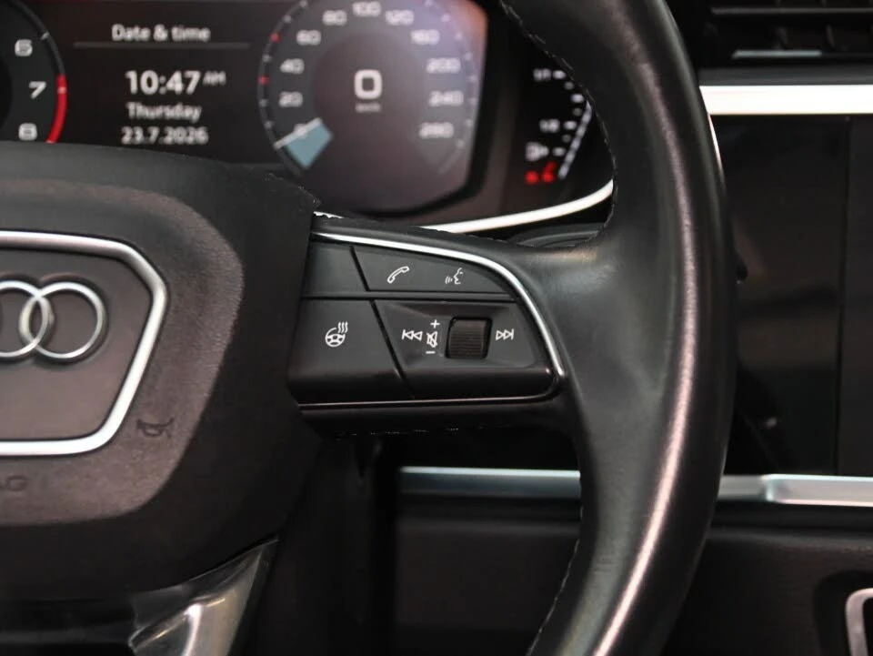 Audi Q3 * QUATTRO * PANO * Автокредит * (Цена до България), снимка 12 - Автомобили и джипове - 55587667