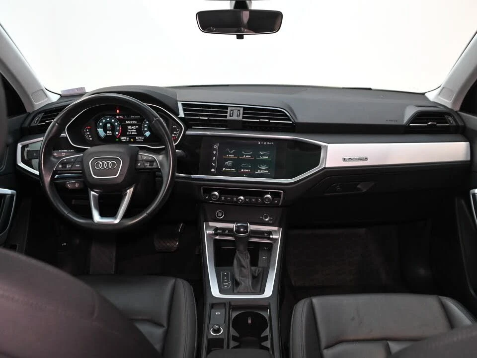 Audi Q3 * QUATTRO * PANO * Автокредит * (Цена до България), снимка 7 - Автомобили и джипове - 55587667