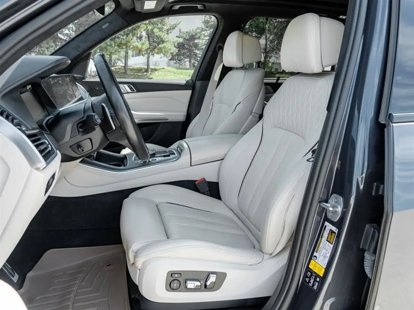 BMW X5 x40i* M-Pack* H/K* Soft Close* 360* Въздух* Обдухв, снимка 7 - Автомобили и джипове - 55990412