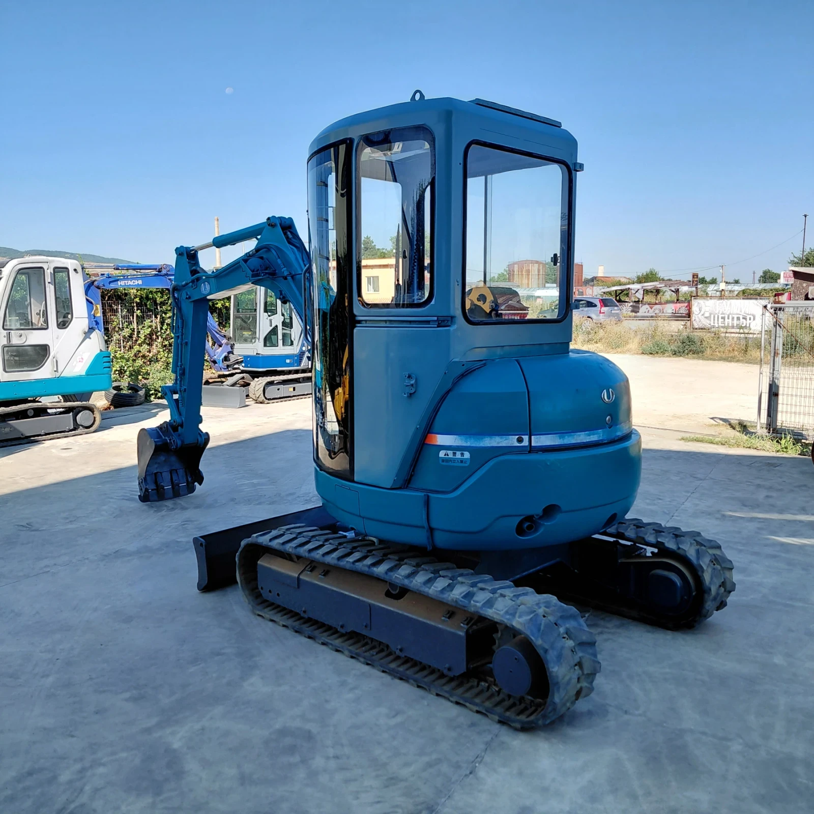 ����� Kubota U-30 * 4 ��������� * 1500 �������� *  | Mobile.bg � ����������� 3