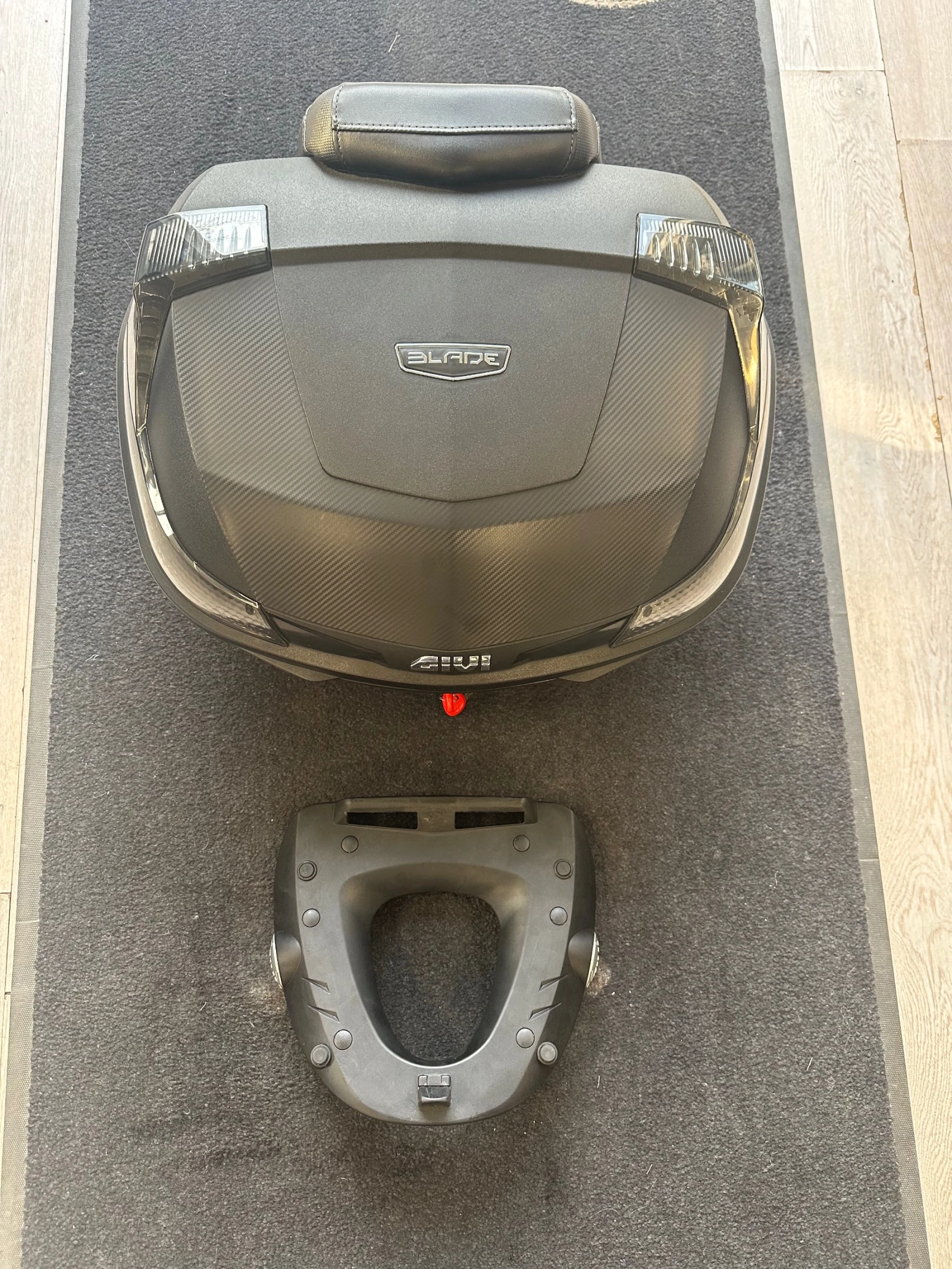 ����� Givi � ��������� | Mobile.bg � ����������� 6