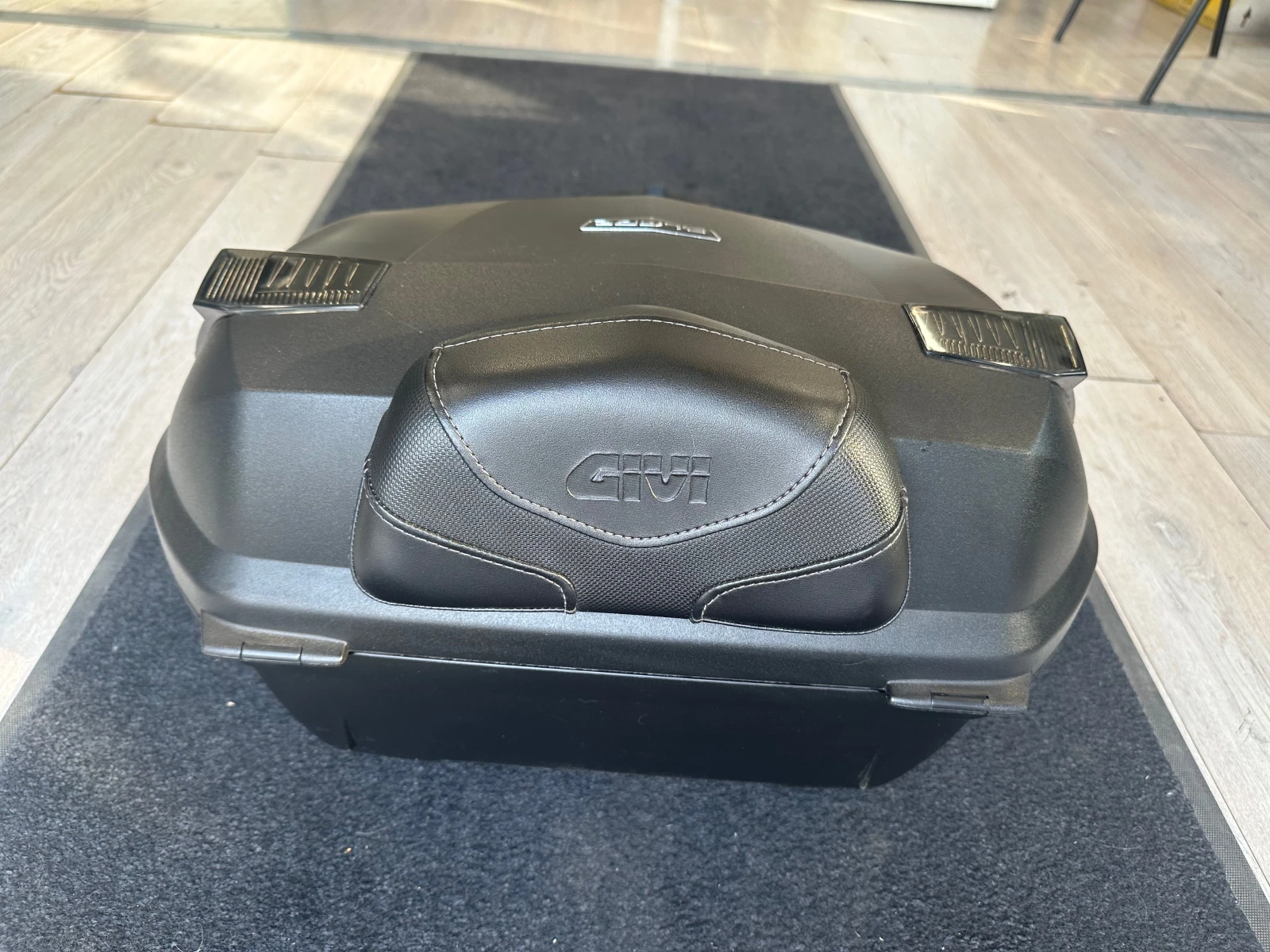 ����� Givi � ��������� | Mobile.bg � ����������� 2