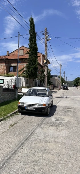 Opel Astra 1.6i, снимка 1