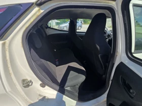 Toyota Aygo 1, 0, снимка 11