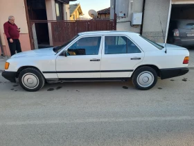 Mercedes-Benz 124, снимка 3