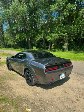 ����� �� �������� �� Dodge Challenger