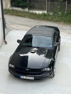 ������ Ford Mustang