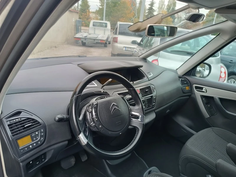 Citroen Grand C4 Picasso 1.6 HDI -111kc.NAVI, снимка 9 - Автомобили и джипове - 47747121