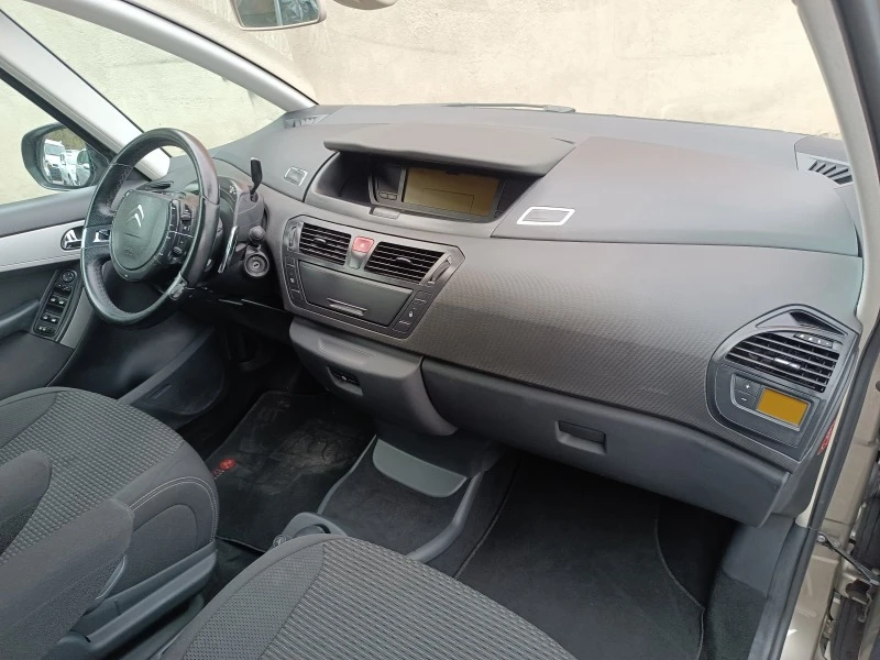 Citroen Grand C4 Picasso 1.6 HDI -111kc.NAVI, снимка 11 - Автомобили и джипове - 47747121