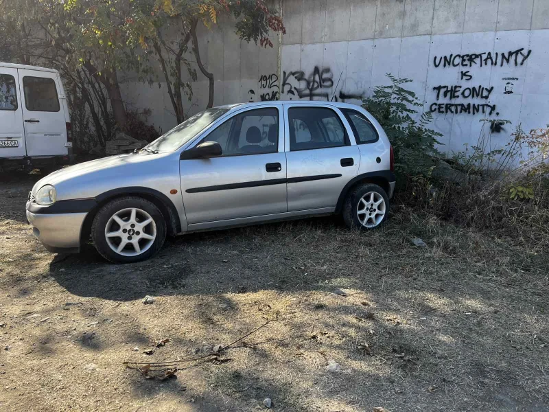 Opel Corsa B 1.4i ГАЗ! Шибедах, снимка 3 - Автомобили и джипове - 47701903