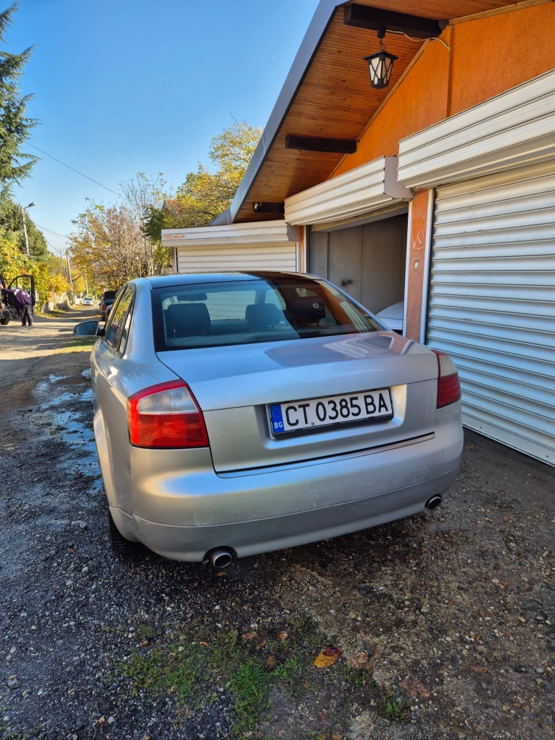 Audi A4 1.8т, снимка 3 - Автомобили и джипове - 47902817