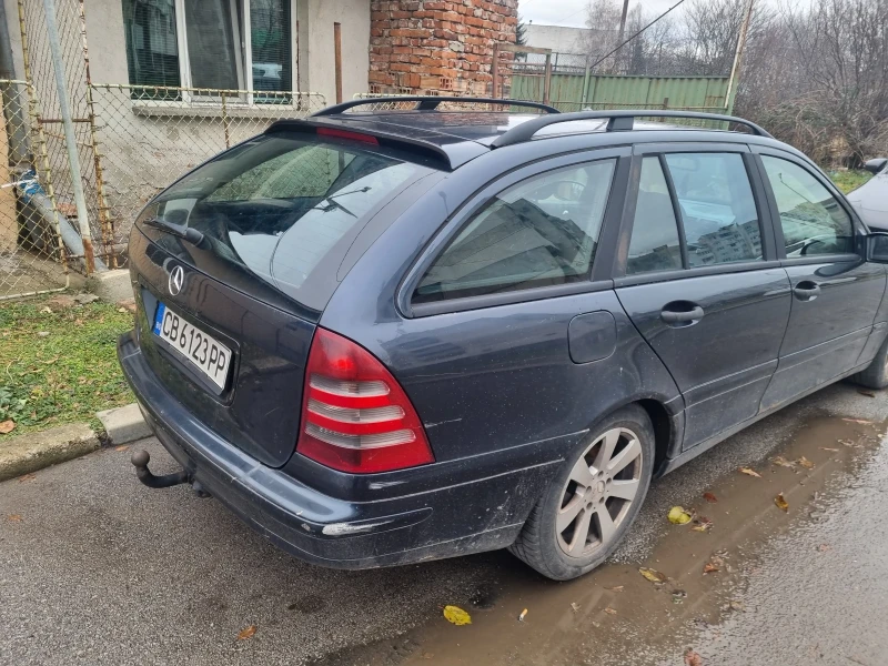 Mercedes-Benz C 220, снимка 2 - Автомобили и джипове - 48221157