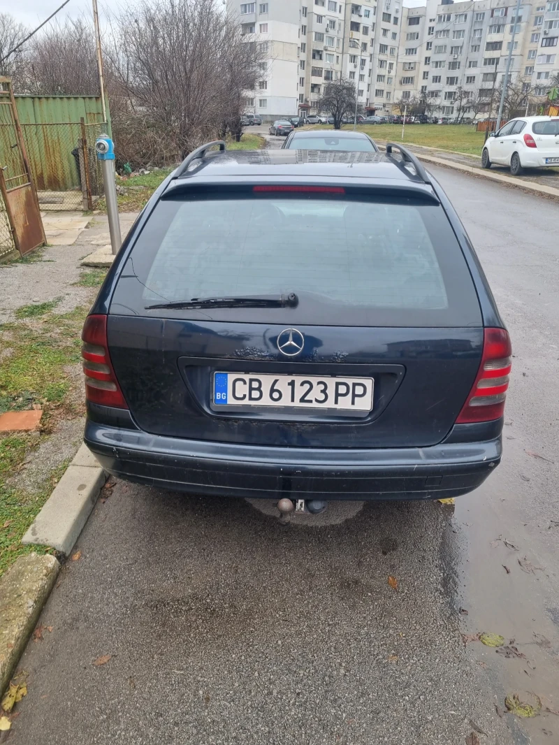 Mercedes-Benz C 220, снимка 3 - Автомобили и джипове - 48221157