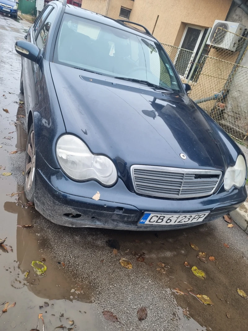 Mercedes-Benz C 220, снимка 1 - Автомобили и джипове - 48221157