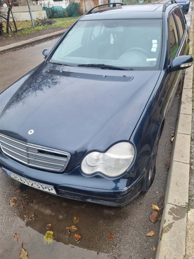 Mercedes-Benz C 220, снимка 4 - Автомобили и джипове - 48221157