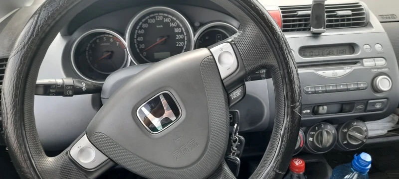 Honda Jazz, снимка 3 - Автомобили и джипове - 48303710