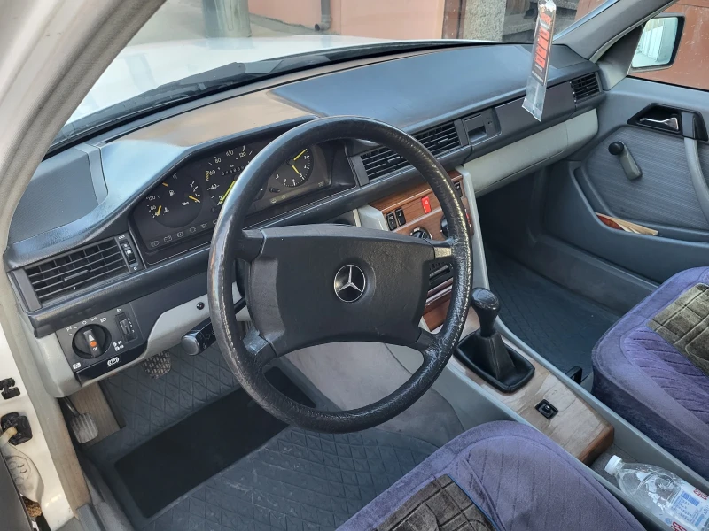 Mercedes-Benz 124, снимка 9 - Автомобили и джипове - 49067352