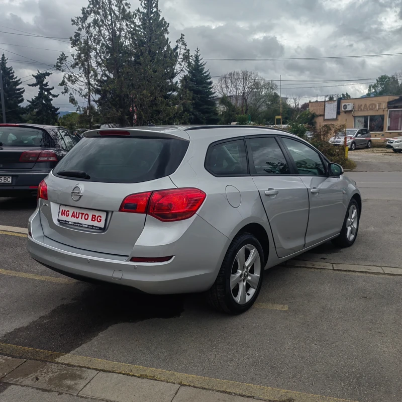 Opel Astra 1.6i, снимка 5 - Автомобили и джипове - 49527240