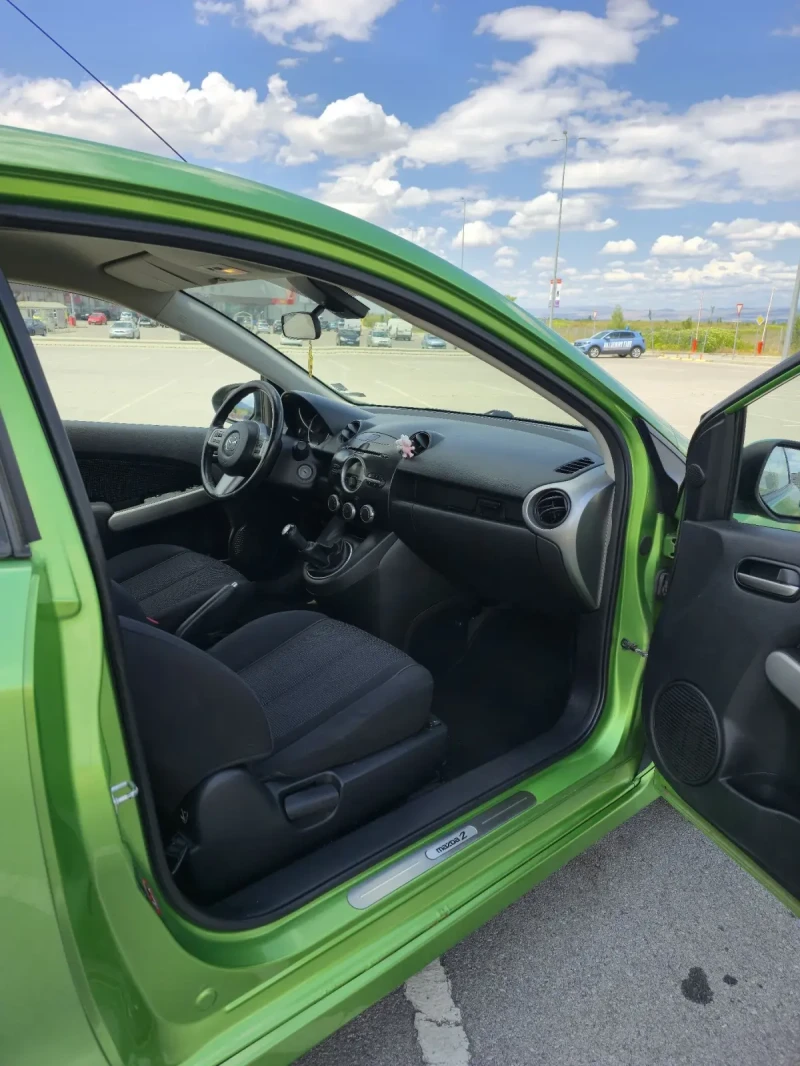 Mazda 2 1.5 102 , снимка 6 - Автомобили и джипове - 52834999