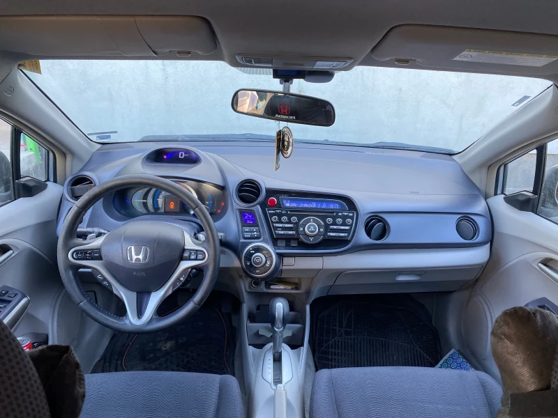 Honda Insight 1.3 IMA (ГАЗ), снимка 10 - Автомобили и джипове - 52357697