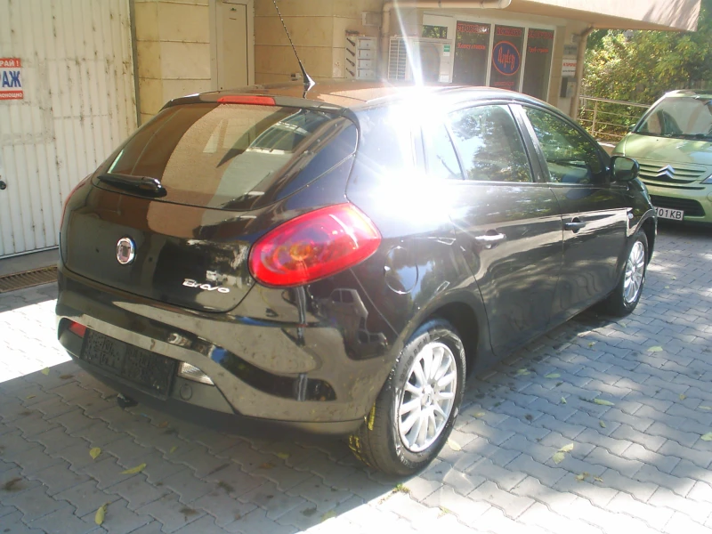 Fiat Bravo 1.4 16V 90k.c., снимка 4 - Автомобили и джипове - 52107099