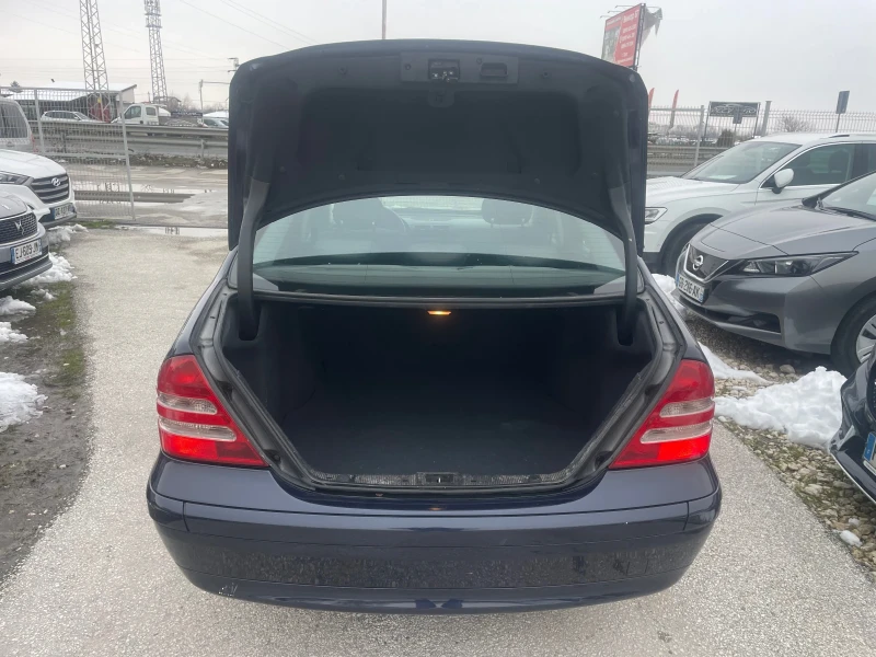 Mercedes-Benz C 200 2.0 Compressor , снимка 12 - Автомобили и джипове - 53341294