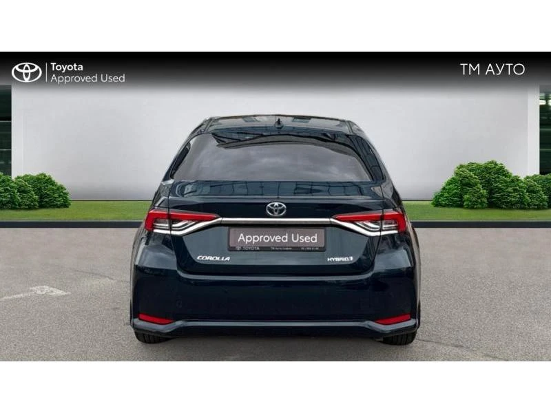 Toyota Corolla SDN 1.8HSD EXECUTIVE PLUS, снимка 4 - Автомобили и джипове - 56733666