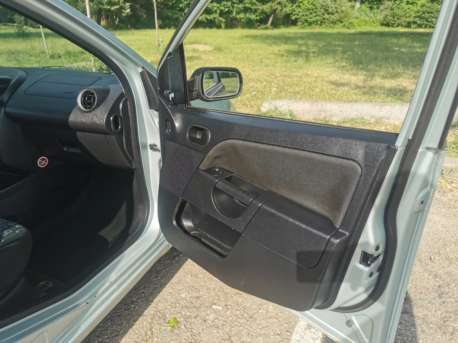 Ford Fiesta  - изображение 7