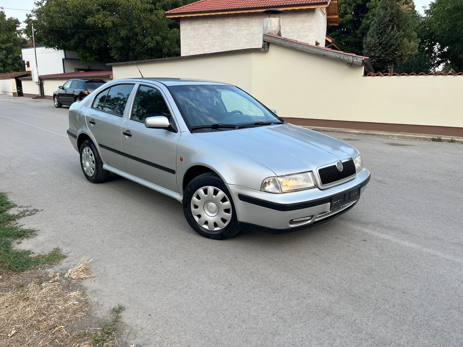 Skoda Octavia 1.6i - изображение 3