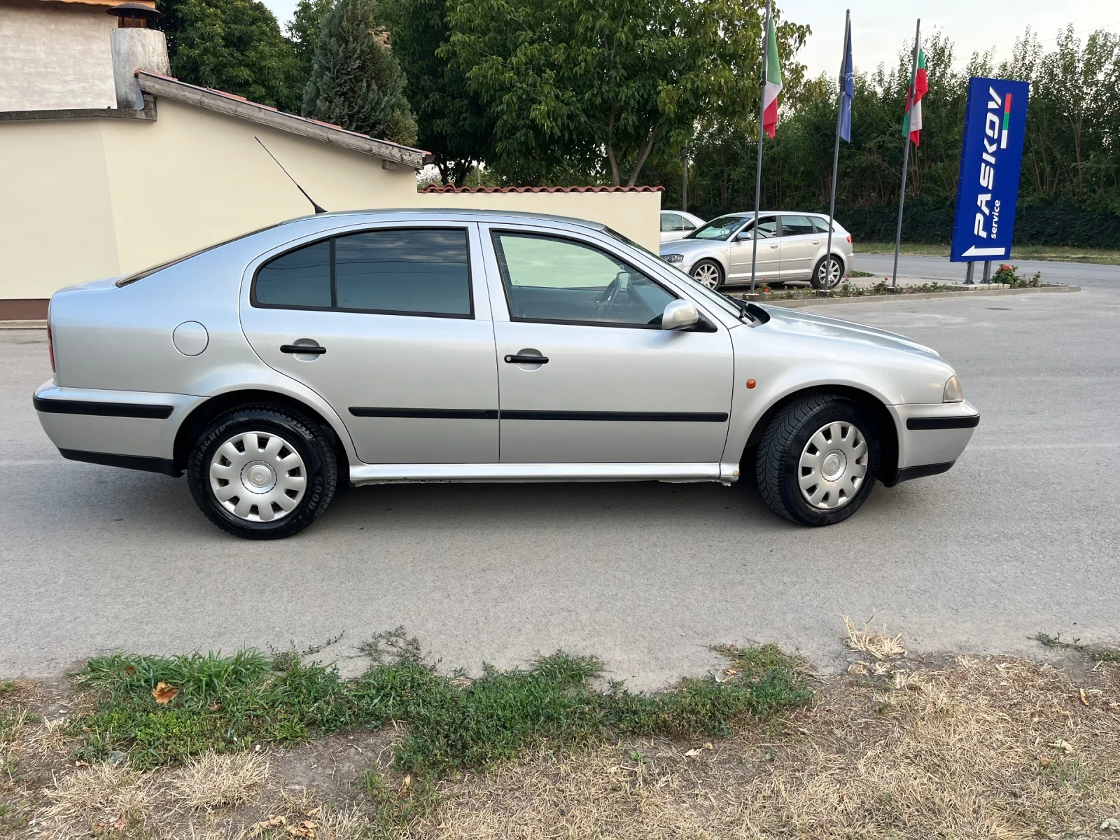 Skoda Octavia 1.6i - изображение 4